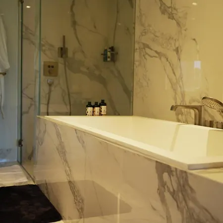 Ritz-carlton *