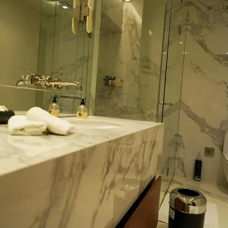 Ritz-carlton *