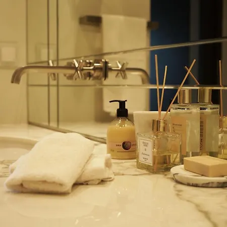 Ritz-carlton